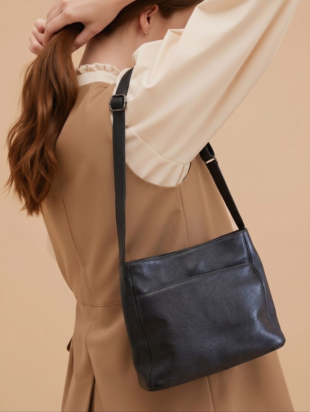 Coach Vintage Crossbody Shoulder Leather Bag.  Black Leather Shoulder Bag